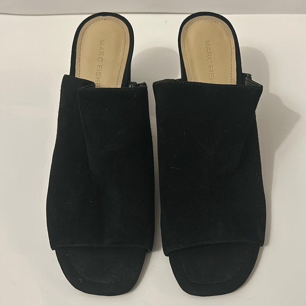 Marc Fisher Dafne Peep toe Mule Suede Shoes in Black - Size 8